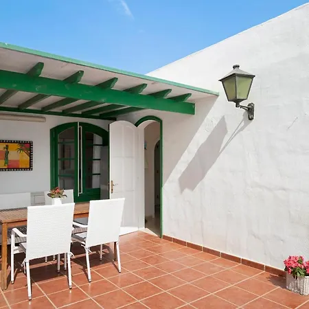 Rocas Negras Puerto del Carmen (Lanzarote)